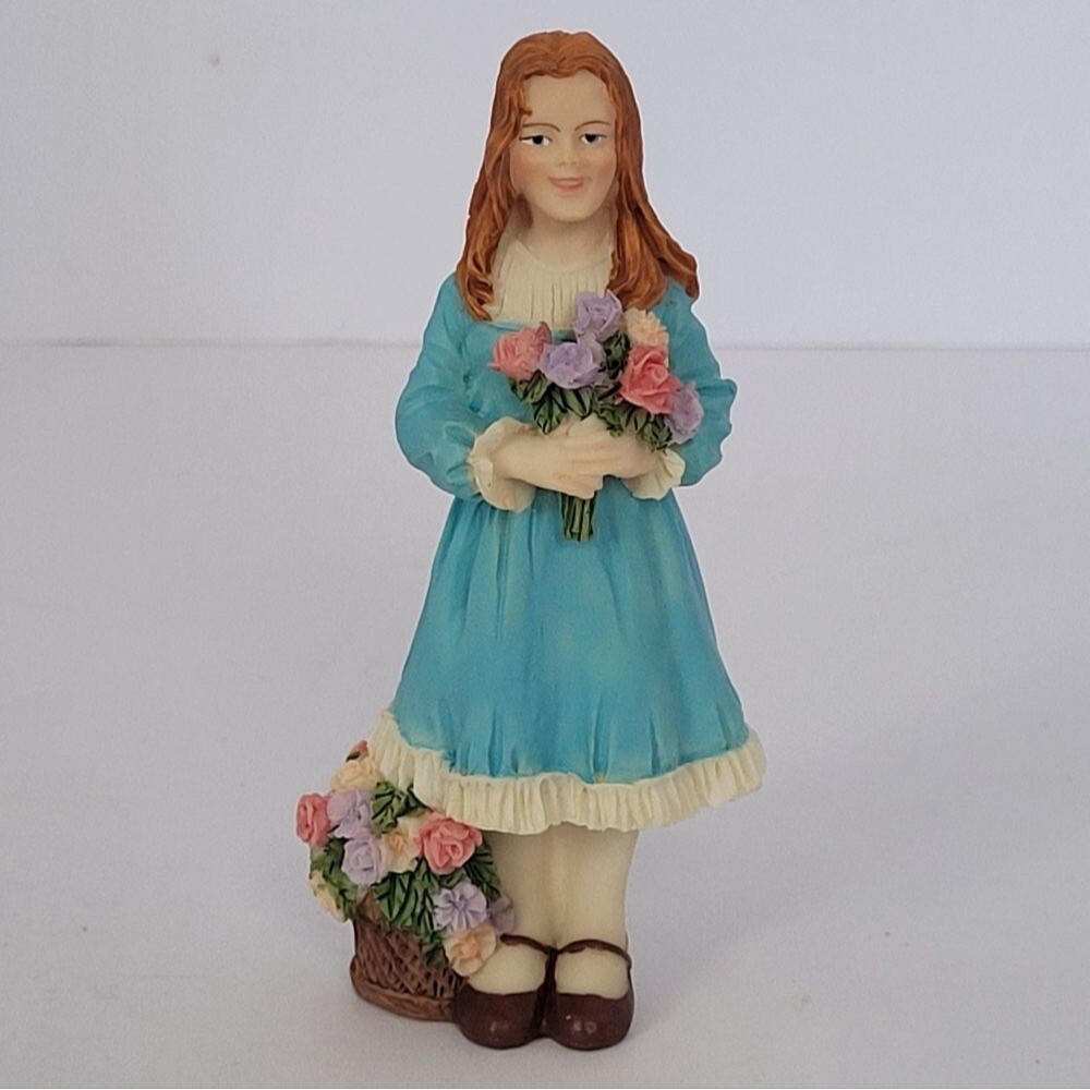 Dollhouse Miniature Doll Young Girl Figurine 1:12 inch scale Dollys Gallery